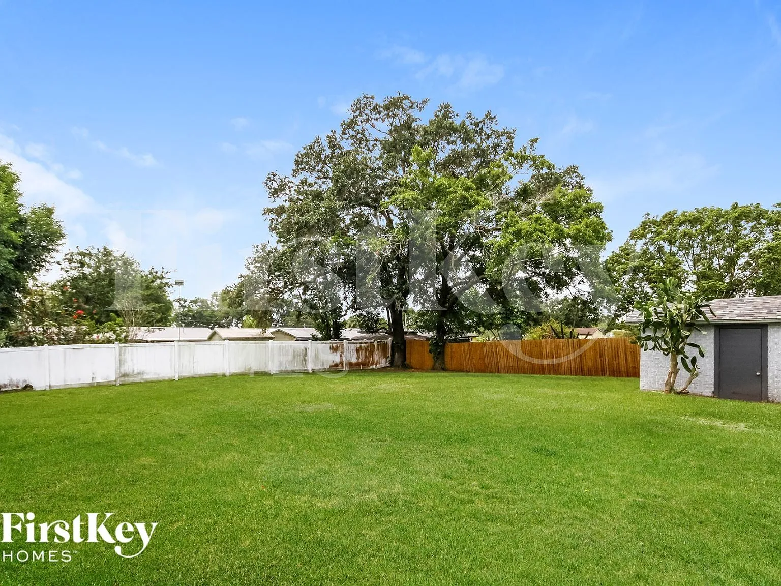 3 bed, 2.0 bath, 1439 sqft, $2,255 — Photo 1