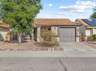 1684 W Twin Ridge Rd, Tucson, AZ 85746