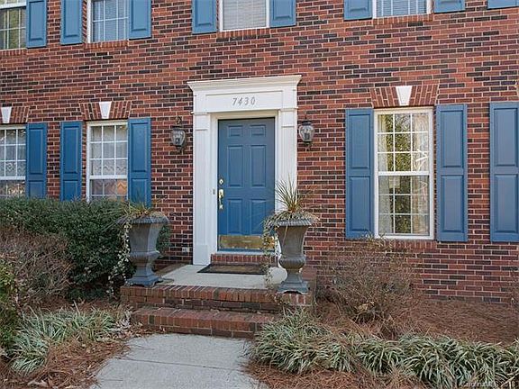 2nd image of 7430 Harrisonwoods Pl