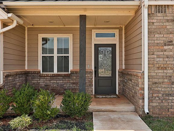4th image of 6300 Macarthur Park Cir