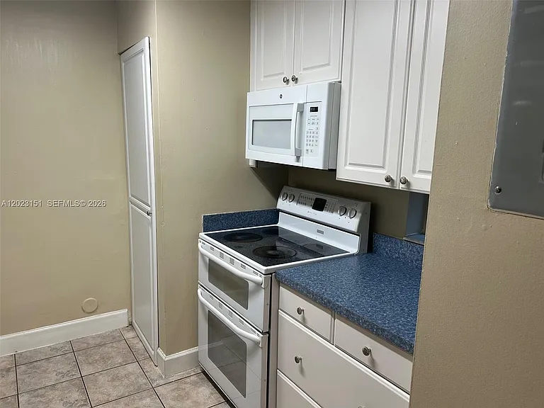 301 SW 86th Ave #102 — Photo 4