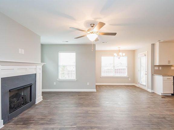 5th image of 249 Black Water Ln
