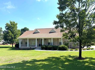 130 Presnell Ct, Whispering Pines, NC 28327