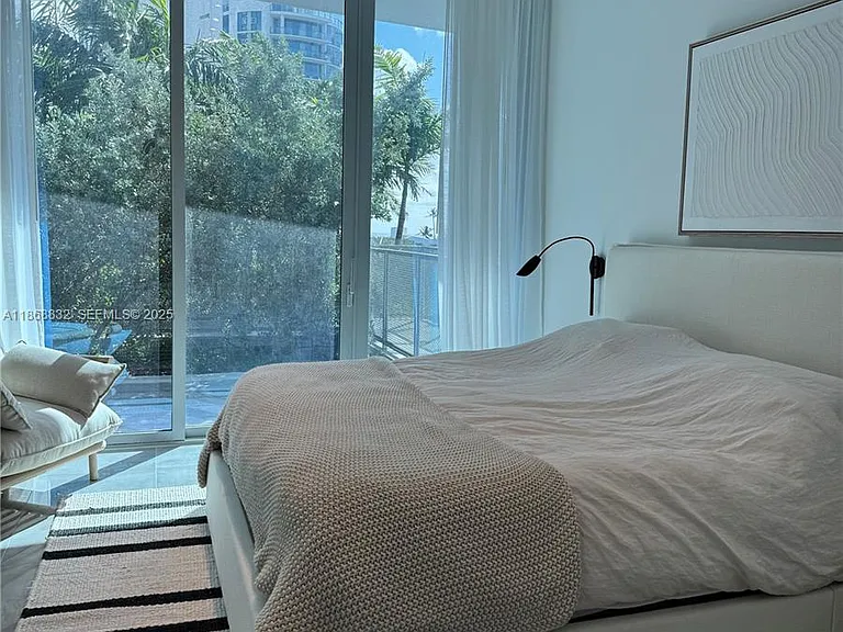17550 Collins Ave #402 — Photo 5