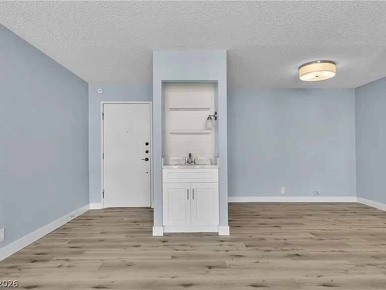725 N Royal Crest Cir #237 — Photo 13