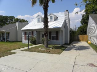 1720 James Buchanan Dr, Biloxi, MS 39531