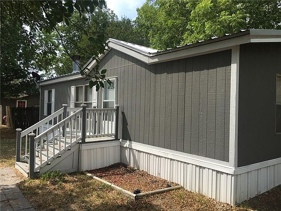 4th image of 601 N Fordyce St