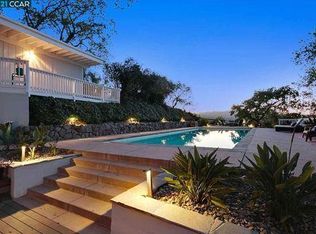 318 Summit Rd, Walnut Creek, CA 94598