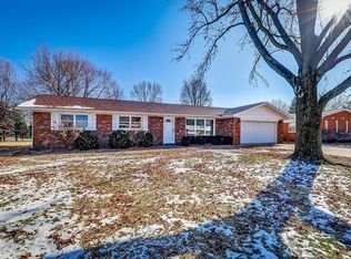 16 Ivan Ct, Fairview Heights, IL 62208