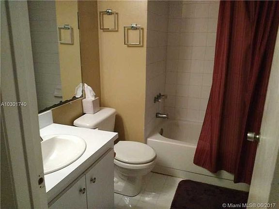 3rd image of 8735 Ramblewood Dr APT 113