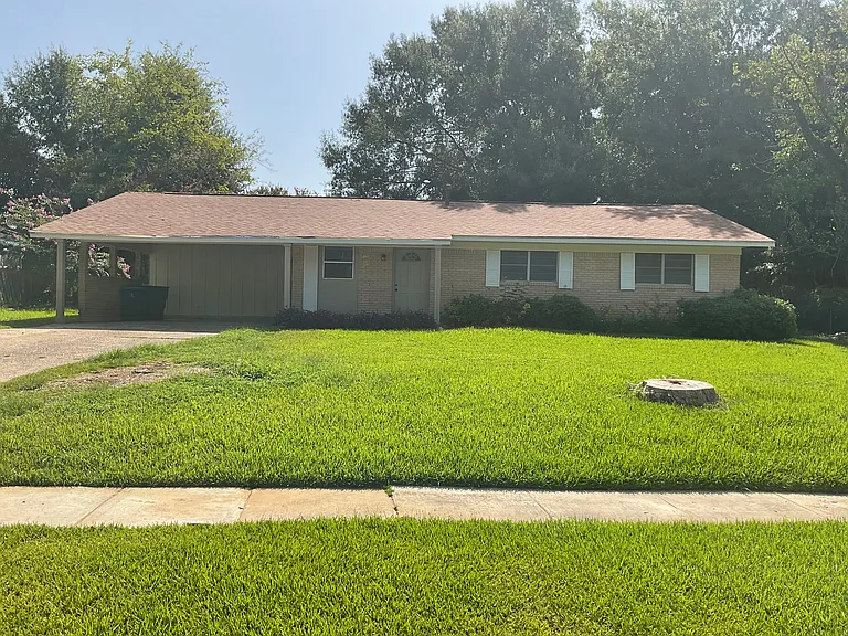 9083 Sara Ln — Photo 1
