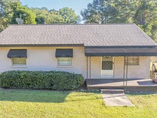 30 Cedar St, Woodbury, GA 30293