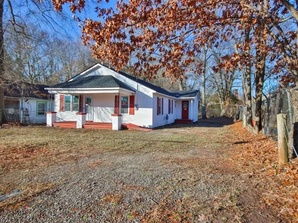 198 S Broad St, Toccoa, GA 30577