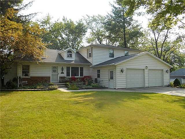 1st image of 209 Kettenring Dr