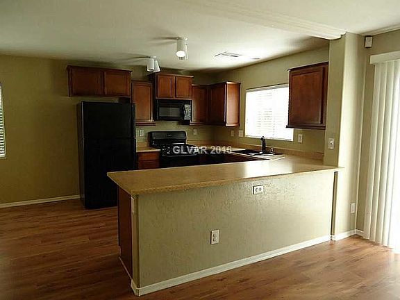 2nd image of 9079 Mackanos Ave