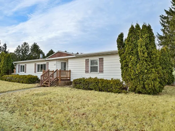 829 South Eastown Manor, Elkhorn, WI 53121