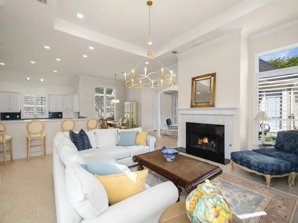 14725 Celestial Pl, Addison, TX 75254