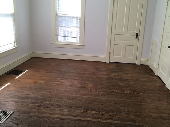 4th image of 902 Rogers St APT 1E