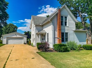 609 E 3rd St, Rock Falls, IL 61071
