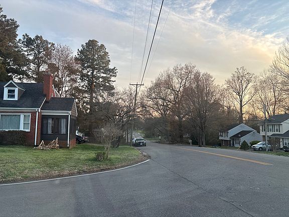 5th image of 1911 Springdale Rd