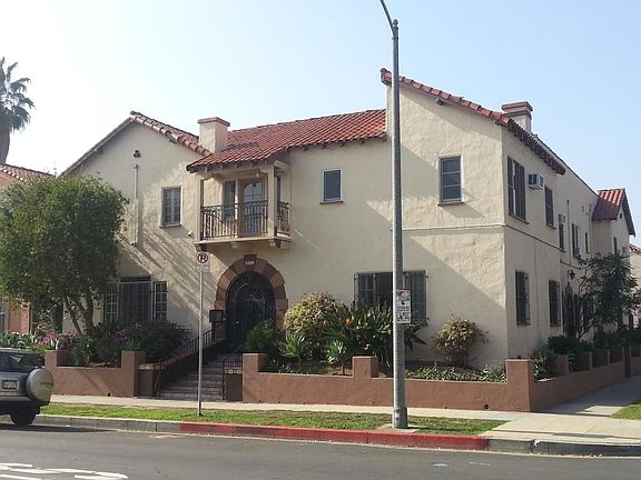 2nd image of 465 N Sierra Bonita Ave APT 2
