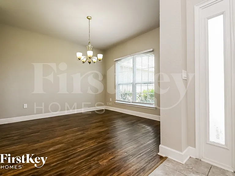 243 Brookshire Dr — Photo 6
