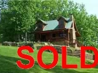 1300 Lakeview Dr, Smithville, TN 37166