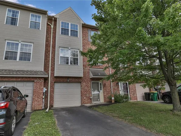 6574 Pioneer Dr, Macungie, PA 18062