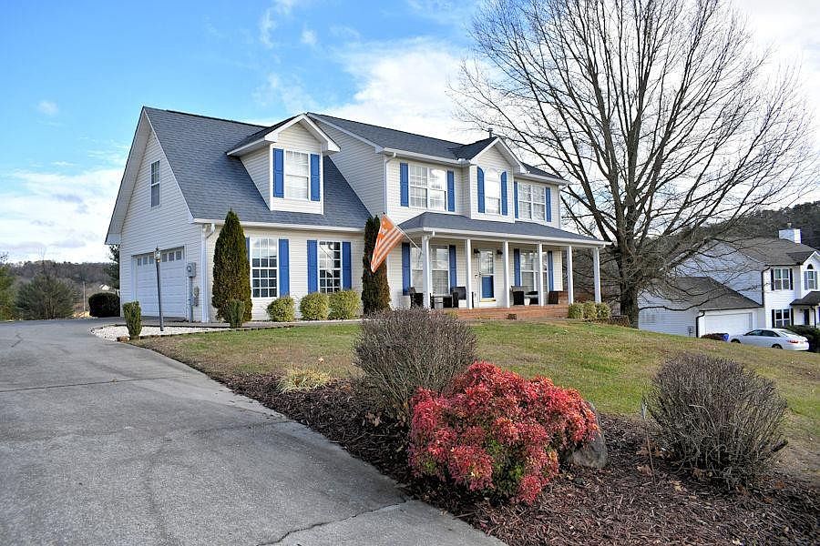 1st image of 840 Garners Landing Blvd
