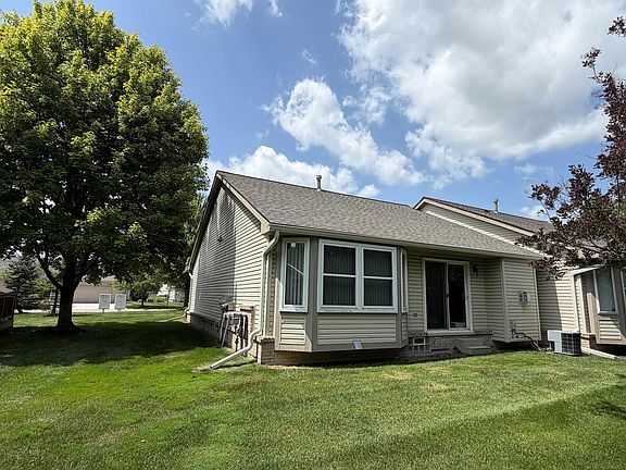 3rd image of 12215 Noonan Ct