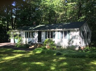 19 Port Wedeln Rd, Wolfeboro, NH 03894