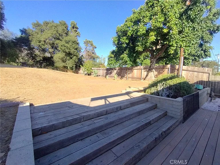 374 Grand Ave — Photo 38