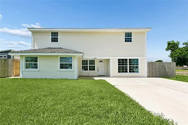 300 Chinchilla Dr