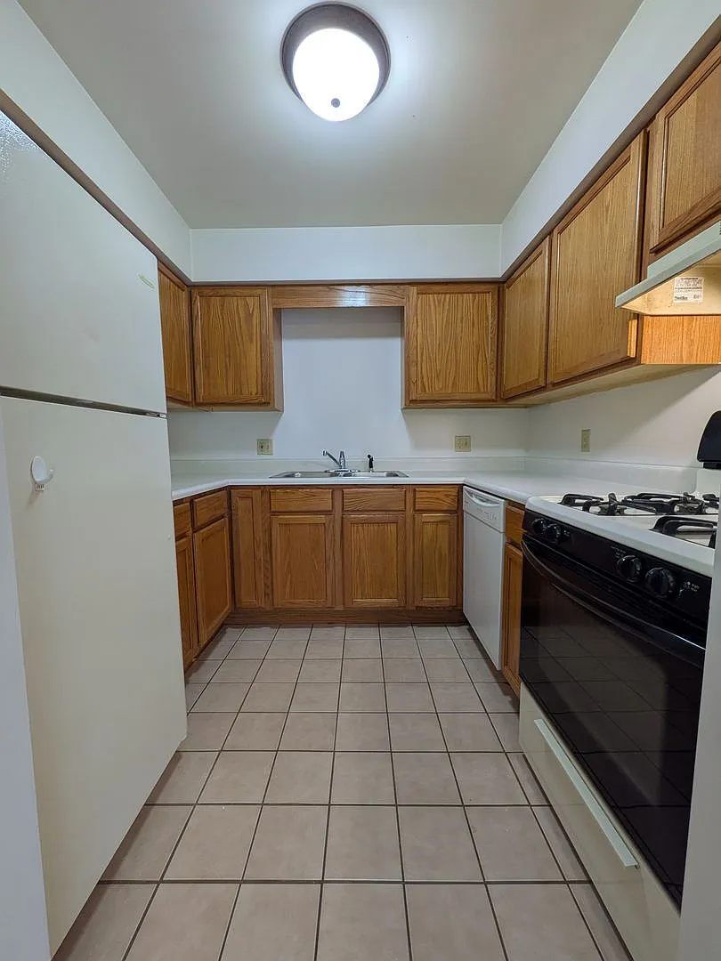 2649 Morningside Drive — Photo 4