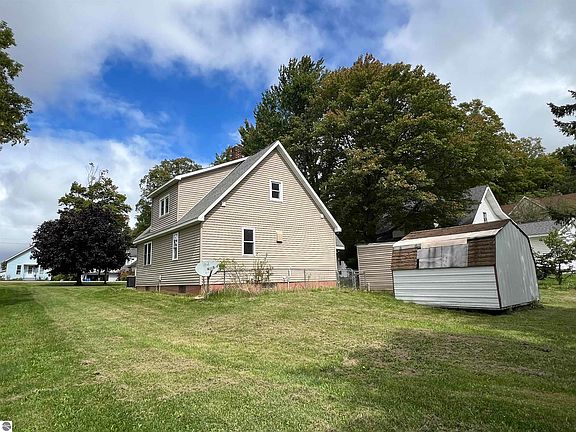 5th image of 308 E Euclid St