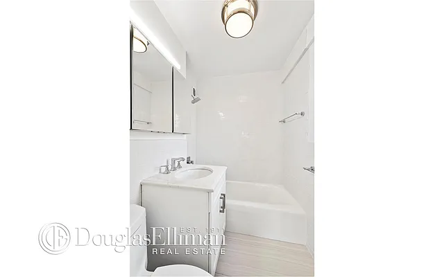 Rented by Douglas Elliman | media 29