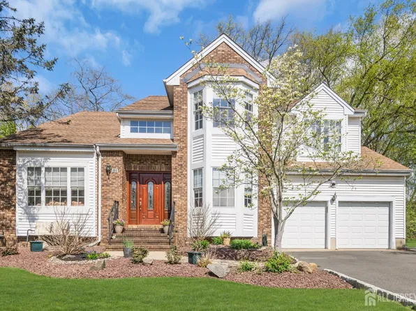 51 Oakland Rd, Old Bridge, NJ 08857