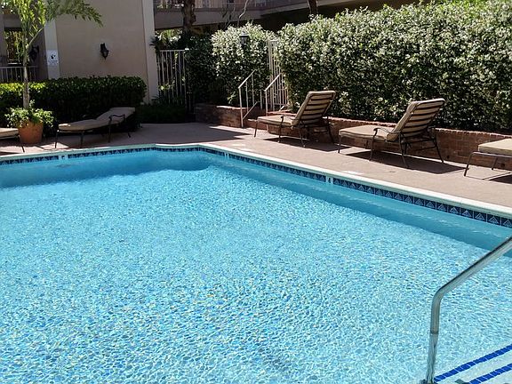 5th image of 1633 Diamond St #30