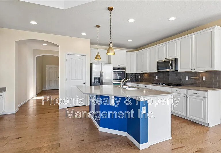 963 Laramie Ln — Photo 5