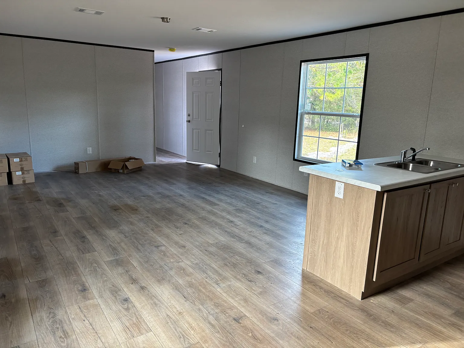 3 bed, 1100 sqft, $1,800 — Photo 4