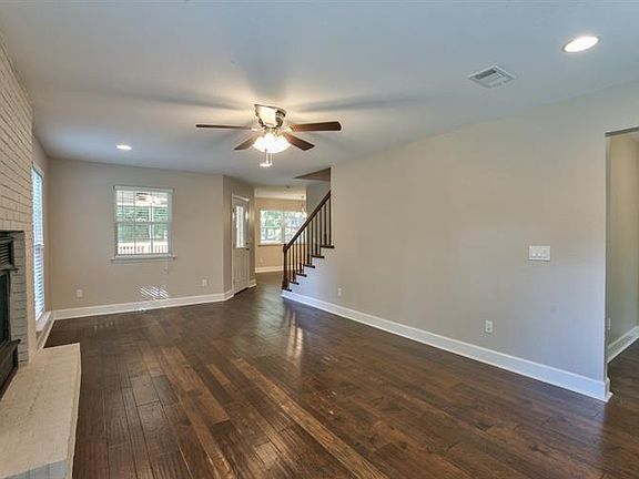5th image of 3536 Clifden Dr