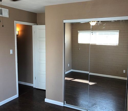 5th image of 4435 N 8th Ave #11