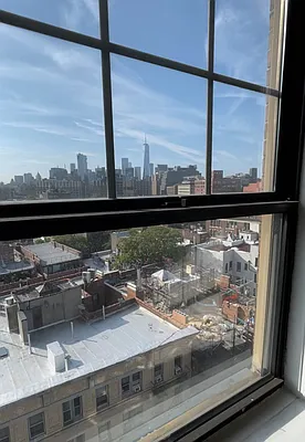 Rented by Manhattan Realty Group | media 10