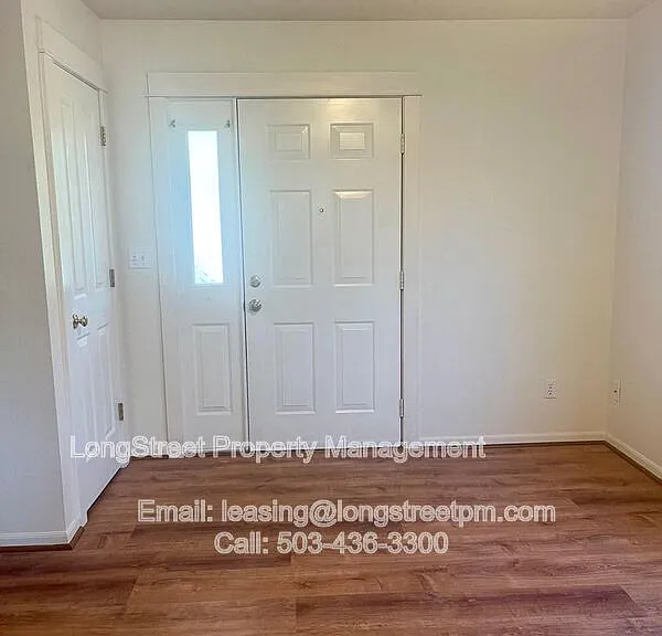 1927 NW Highland Dr — Photo 7