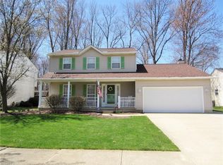351 Bayberry Dr, Elyria, OH 44035