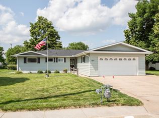 157 I St, Burwell, NE 68823
