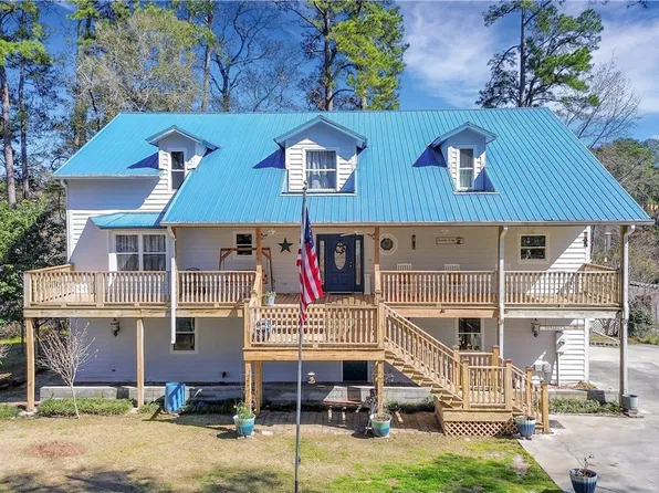 725 Blue Gill Road, Ellabell, GA 31308