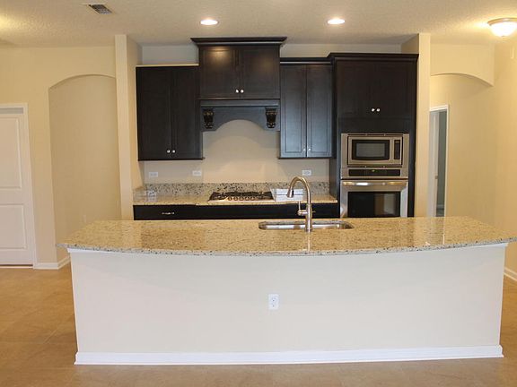 2nd image of 12112 Calumet Farm Dr