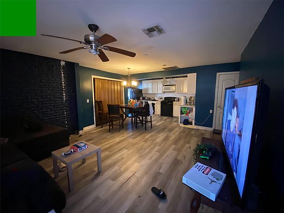 4th image of 3147 Golfcrest Blvd