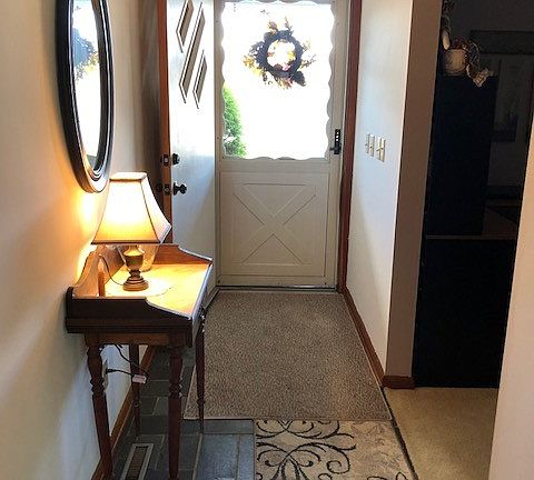 5th image of 214 Vallis Dr